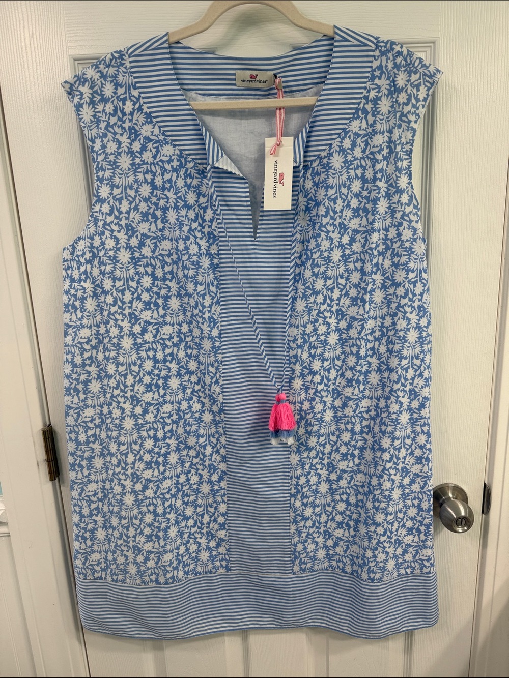 NWT Vineyard Vines dress/tunic in hydrangea.  Size: XL.
